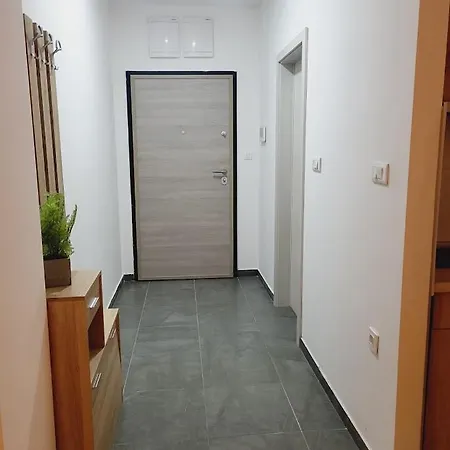 Апартаменти Sunset Studio-cozy Escape With View And Comfort In *