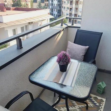 Sunset Studio-cozy Escape With View And Comfort In